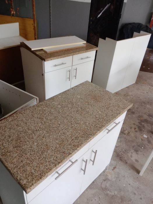 Moveis de cozinha em madeira laminada