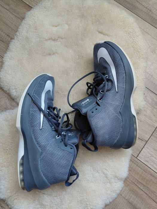 Nike баскетбольні кросівки 42.5р оригінал