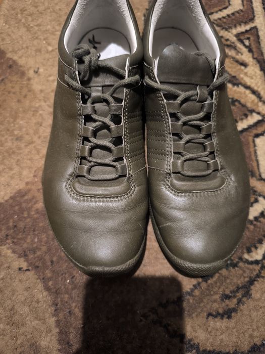 Продам кросовки ecco