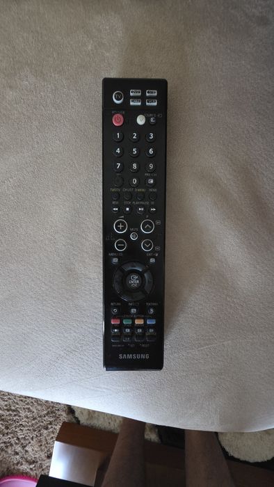 TV Samsung HD Ready 26 Polegadas (Modelo LE26B450) - Em ótimo estado!