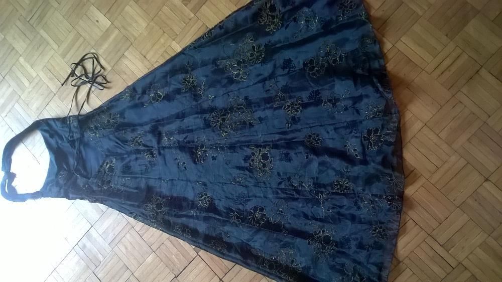 suknia wieczorowa czarna w złote refleksy