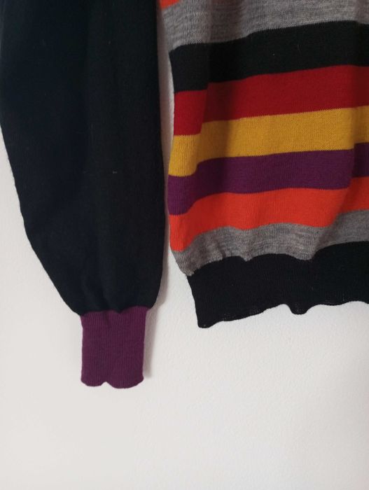 Sweter w kolorowe paski Standard Issue