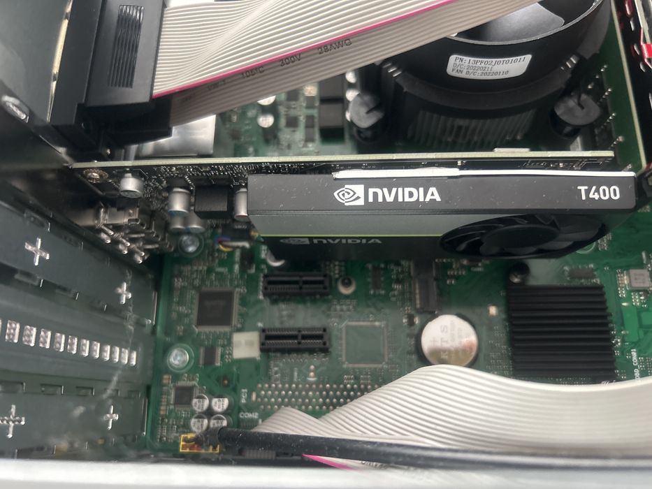 Nvidia T400 4GB DDR6  + kabel  miniDisplay-hdmi