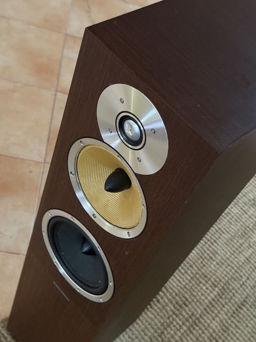 Sistema de Som – Musical Fidelity X-150 + Colunas B&W CM7+ Subwoofer