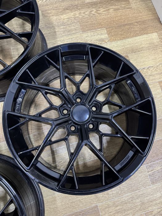 Диски R18 5x114,3 ET38 dia 73.1 kia и другие