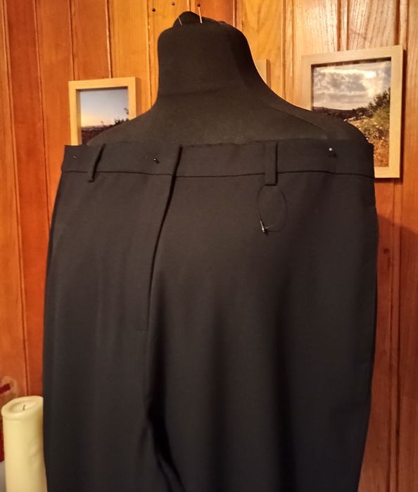 Eleganckie spodnie damskie, R 44 ,RABAT, DARMOWA Dostawa.