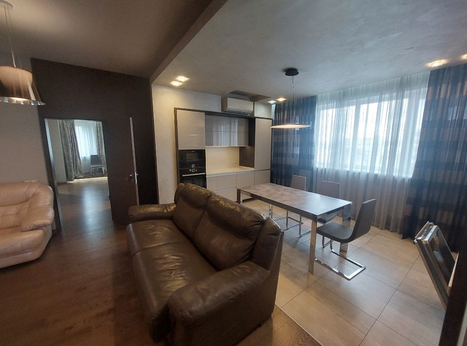 3-к(3 спальни),новострой,ГАЗ,м.Ярослава Мудрого 2 мин