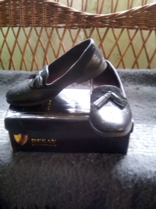 Продам туфлі кожані