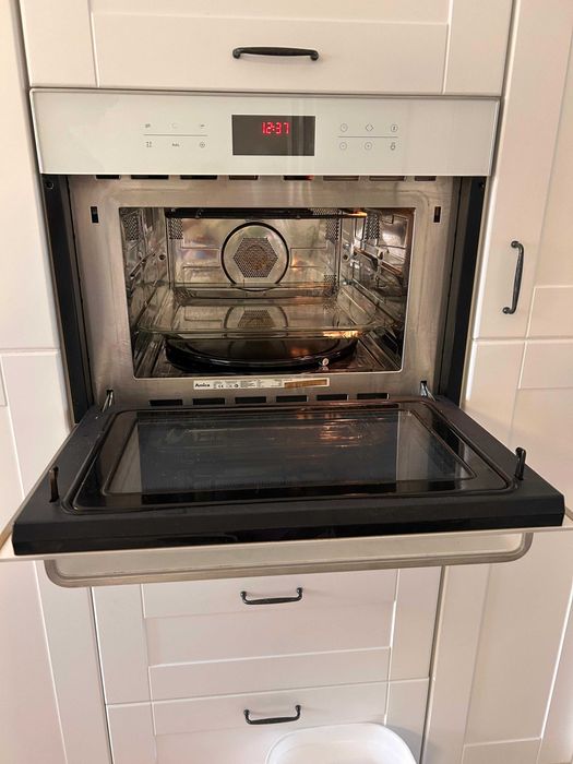 Piekarnik AMICA AMMB44E3GCW Q-TYPE Elektryczny z mikrofalą Biały