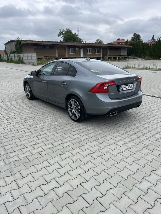 Volvo S60 D2  II gen.