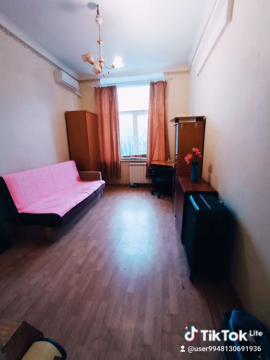 Продаж гостинки м.Площа Конституції