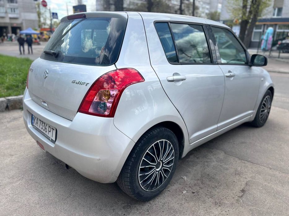 Продам авто Suzuki Swift 1,4 бензин 2008 рік
