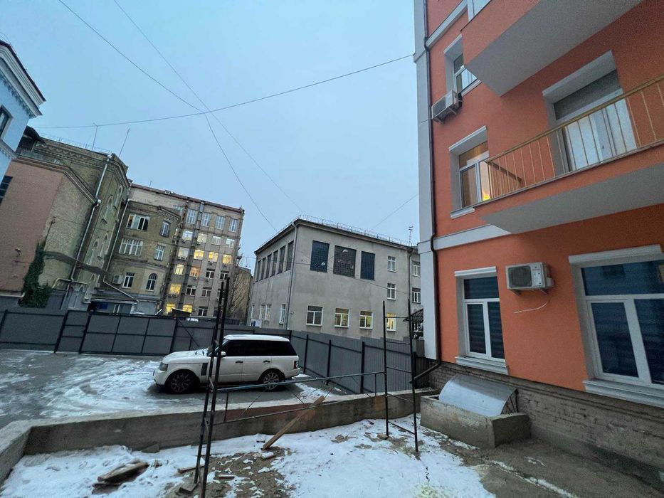 1к ВИП Центр Прорезная метро Золотые ворота,Театральная Подобово