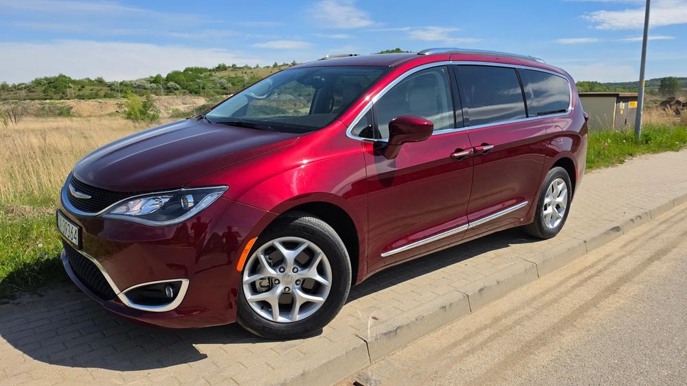 Chrysler Pacifica Limited Navi LED DRL 2xTablet EL.Drzwi+Klapa