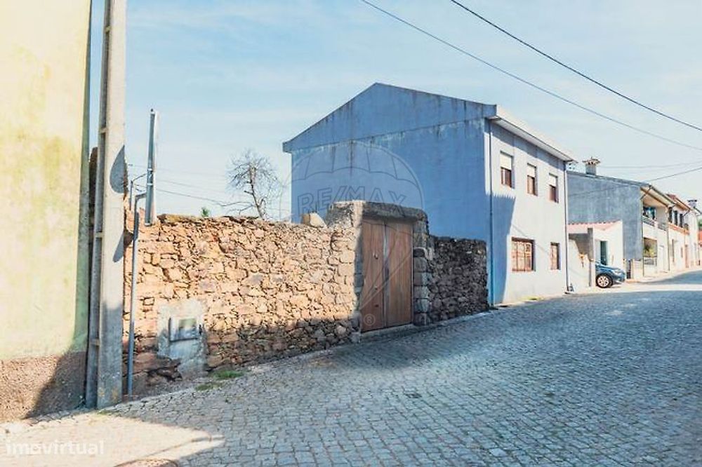 Moradia T0 para venda
