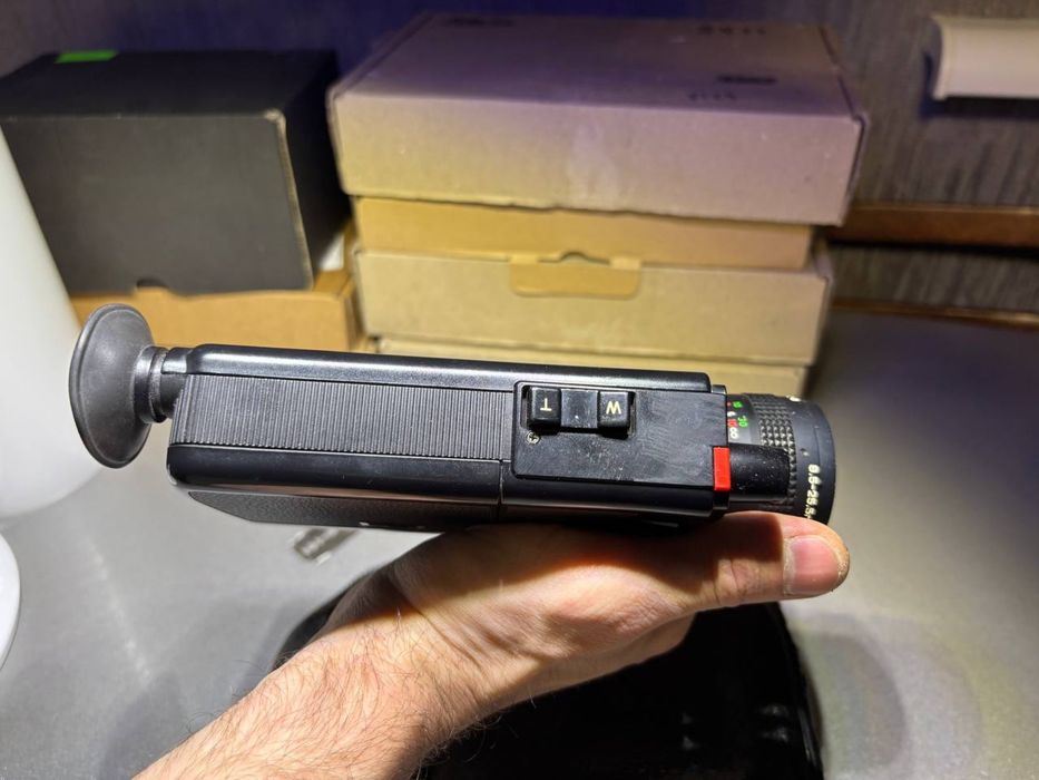 Кінокамера Canon 310XL Super 8