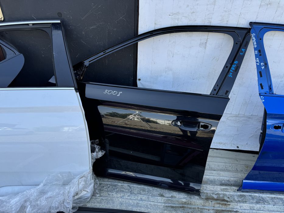 Двері дверь Superb 3 Шкода Суперб 3 Skoda