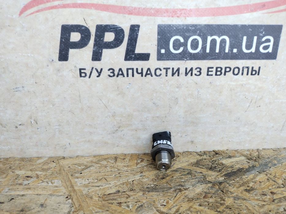 Jeep Cherokee KL 2013- датчик давления топлива в рейке 0281002982