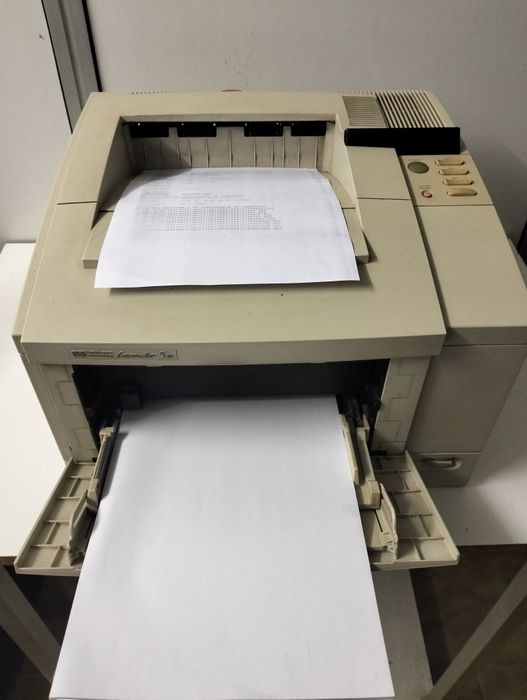 HP LaserJet 5M Printer64862872066178122