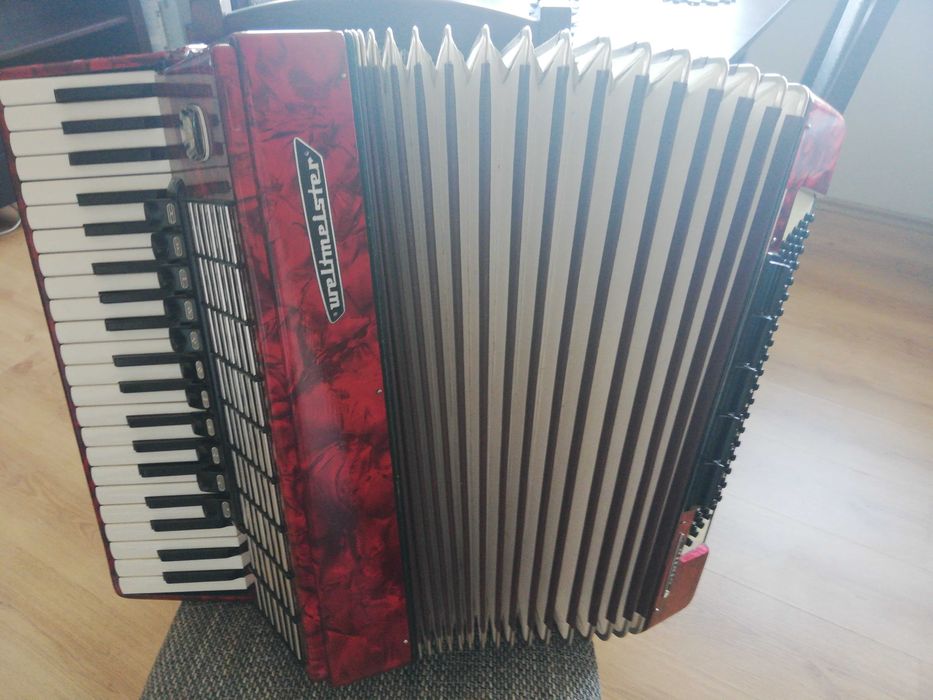 Akordeon 120 basow weltmaister