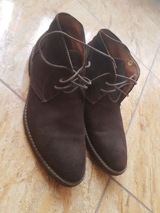 Очень качественные мужские итальянские замшивые ботинки