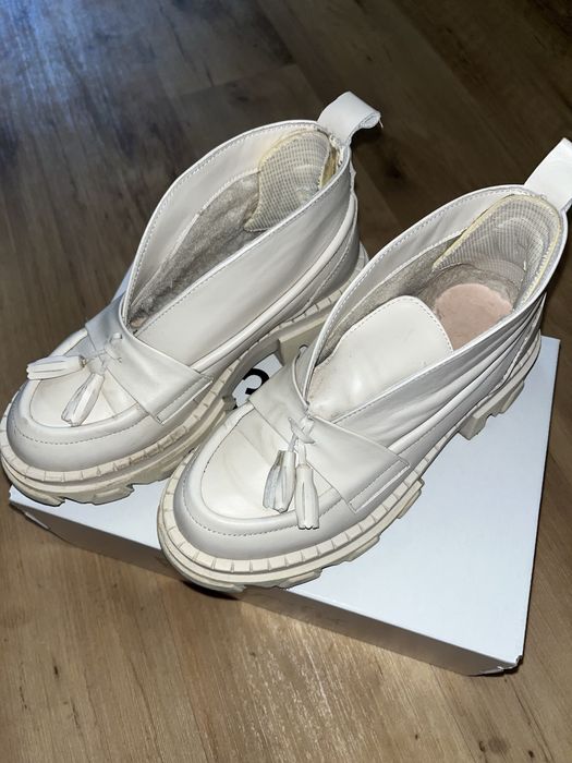 Утеплені лофери, продаю взуття