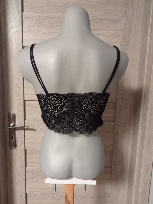 Bralet koronkowy ze strapsami Sinsay