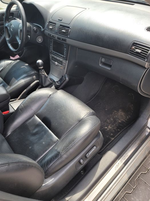 Розбірка toyota avensis шрот разборка тойота авенсіс т25 2007  d-kat