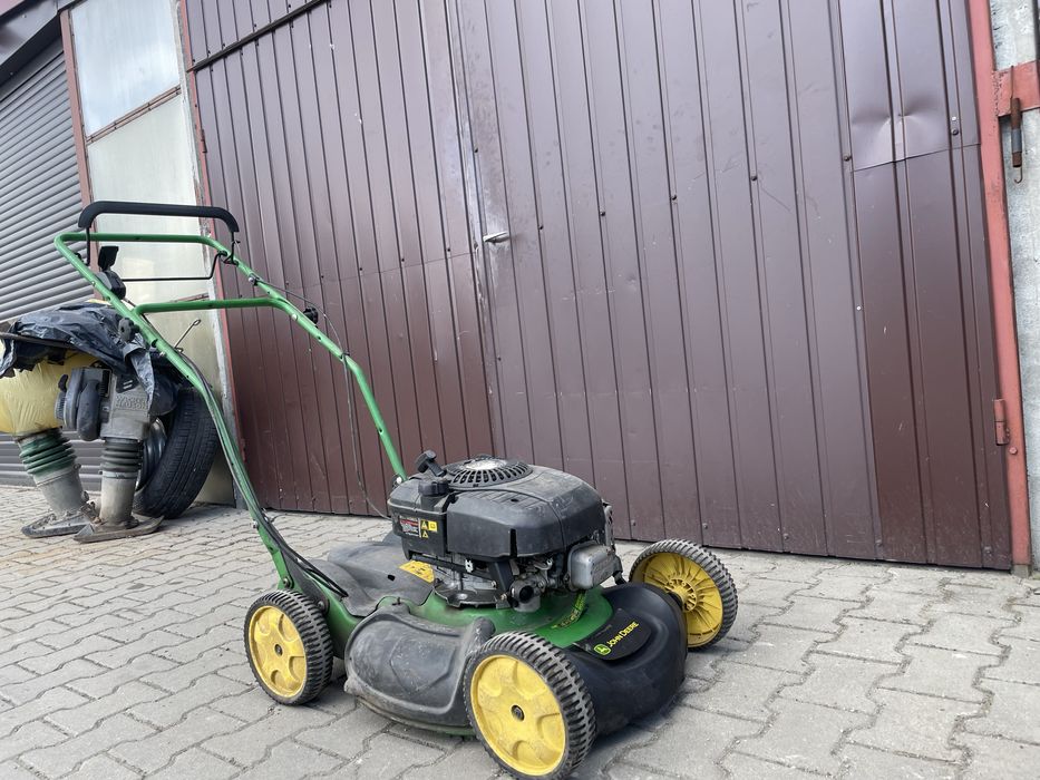 Kosiarka John Deere JS63