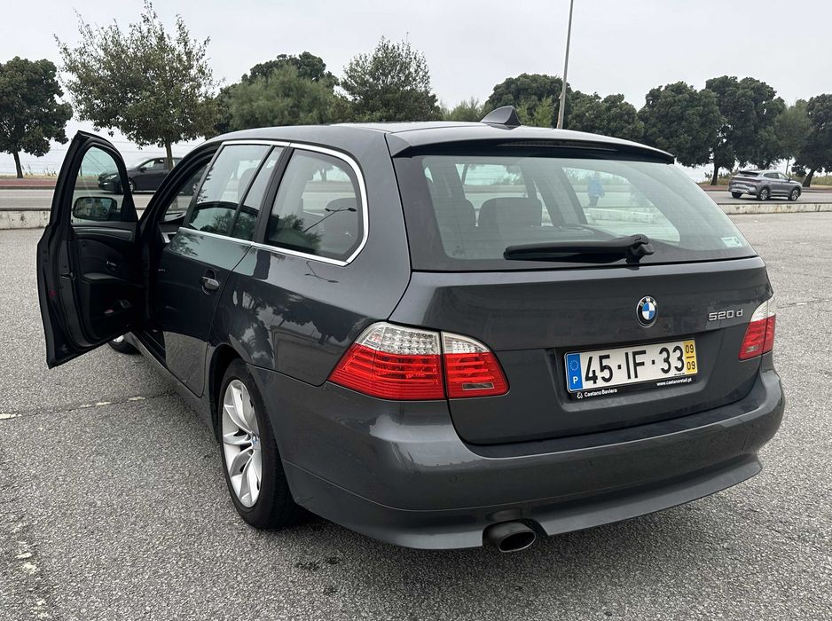 Carrinha Bmw 520d Touring de 2009 — photo 3