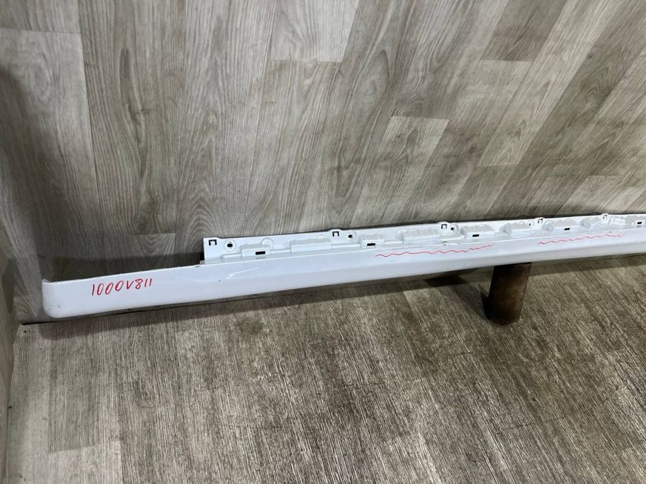 Порог правый Tesla Model S Plaid ( 2021 2022 2023 2024 г. ) Накладка порога 1567138-00-D