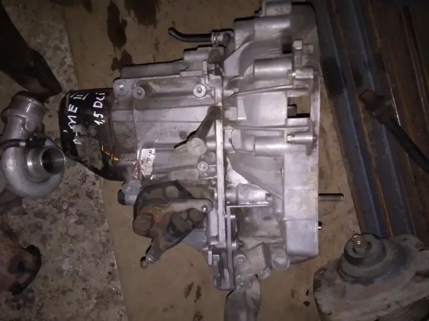Коробка передач 1.5dci Рено Меган 2 КПП  Renault Megan II