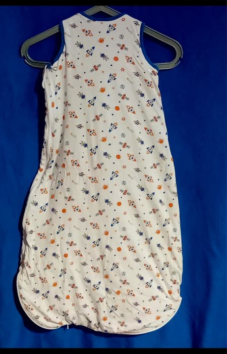 Продам 2 спальных мешка.