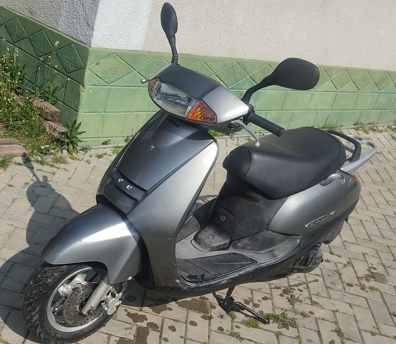 Продам моторолєр ХОНДА ЛЕАД в ідеальному стані