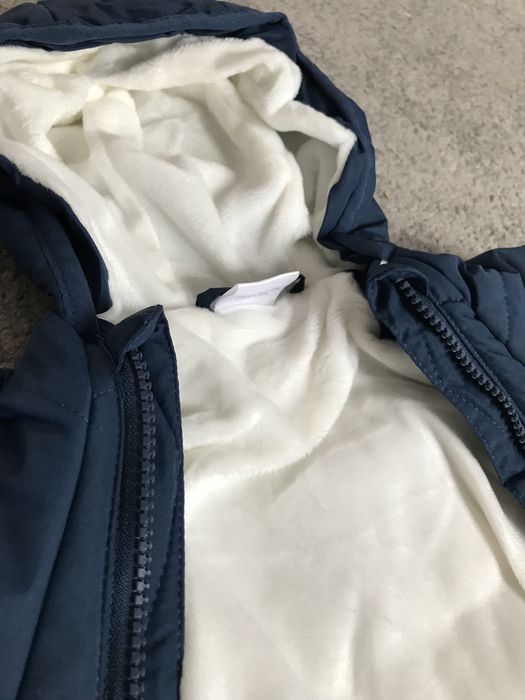 Cool club kombinezon niemowlęcy z kapturem Kubuś Puchatek