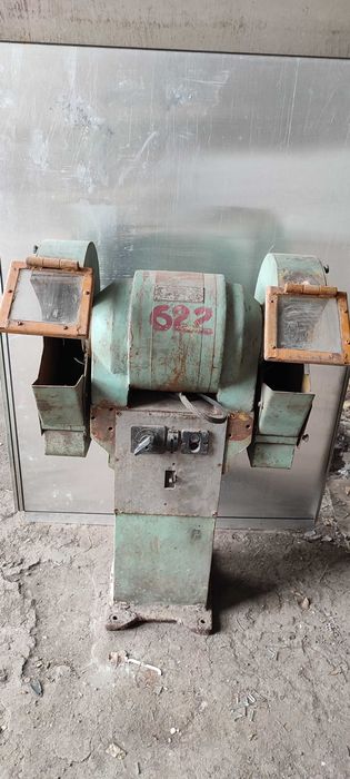 Продам шлифовально заточной верстат.