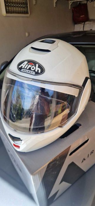 Sprzedam kaski motocyklowe Airoh i LS2