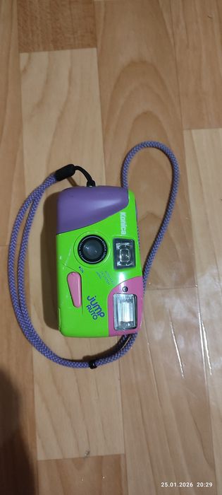 Konica jump avto