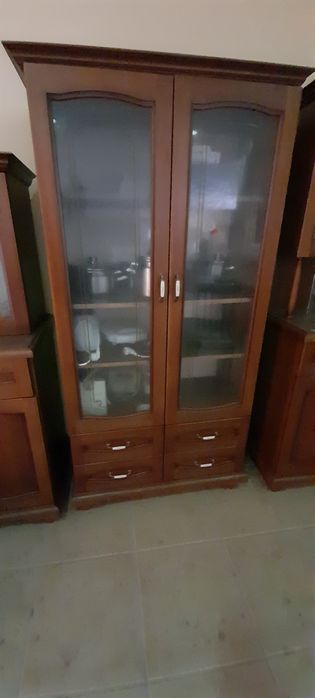 Antigos armários64751241782531121