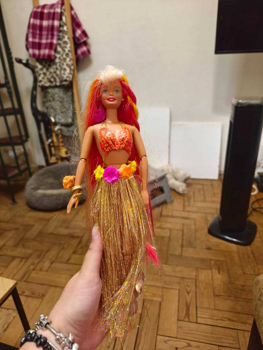Boneca Barbie Hula