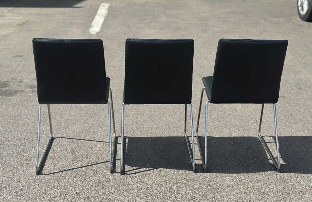 Чорні шкіряні кухонні/обідні/офісні стільці/крісла/меблі з Європи