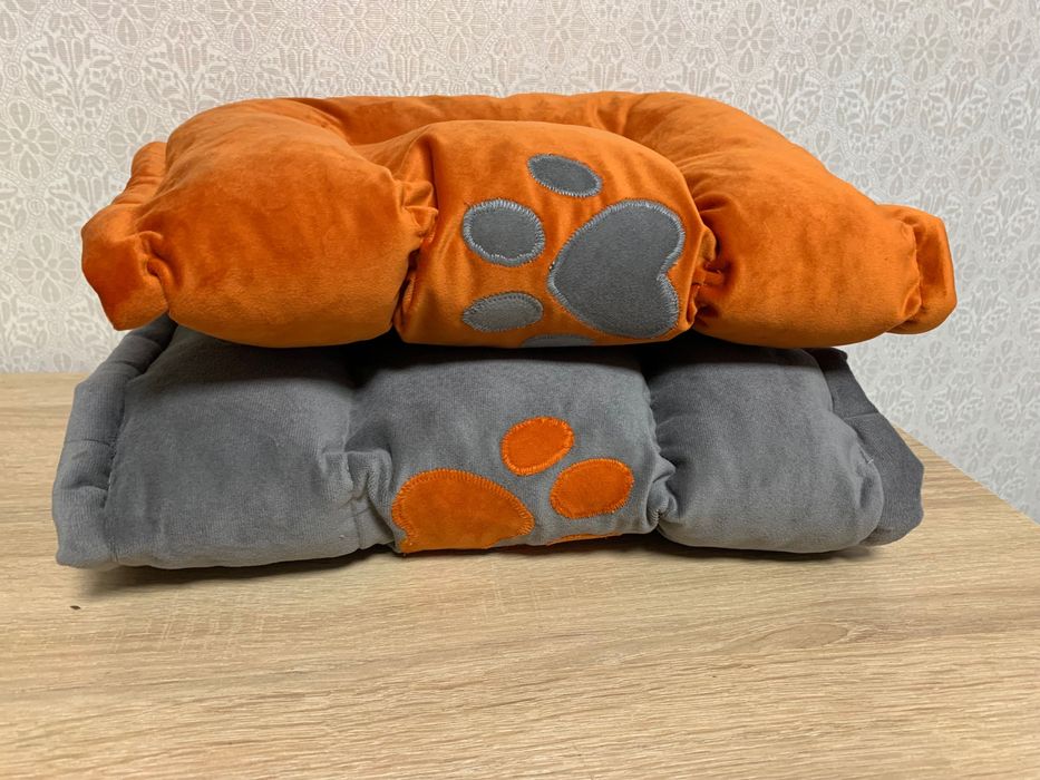 Лежанка для тварин нова