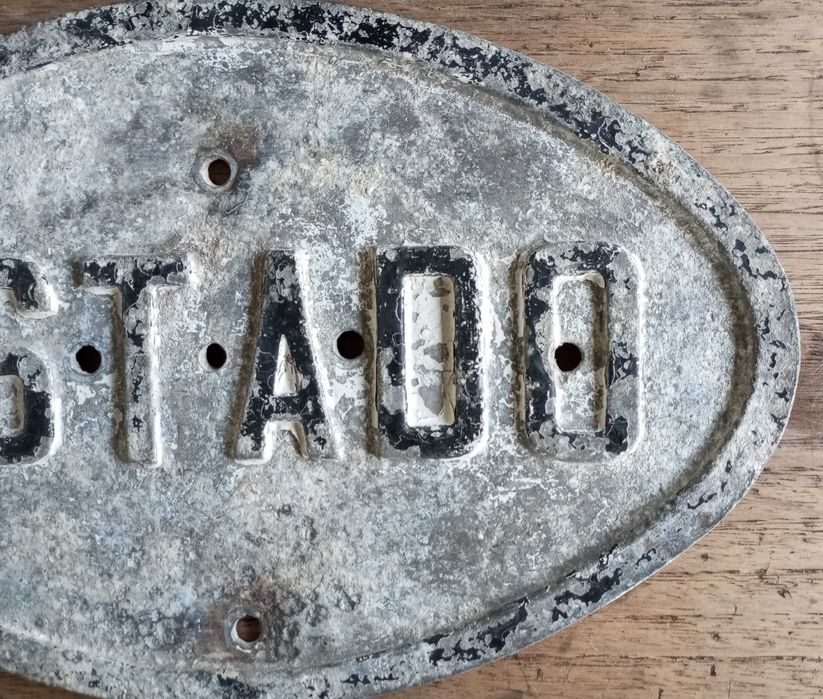 Antiga placa chapa "Estado"
