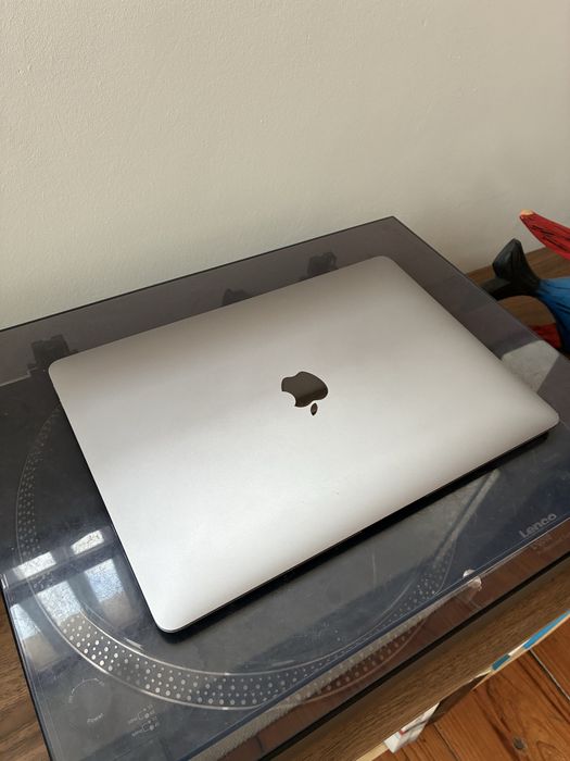 MacBook Air M1 (2020) novo