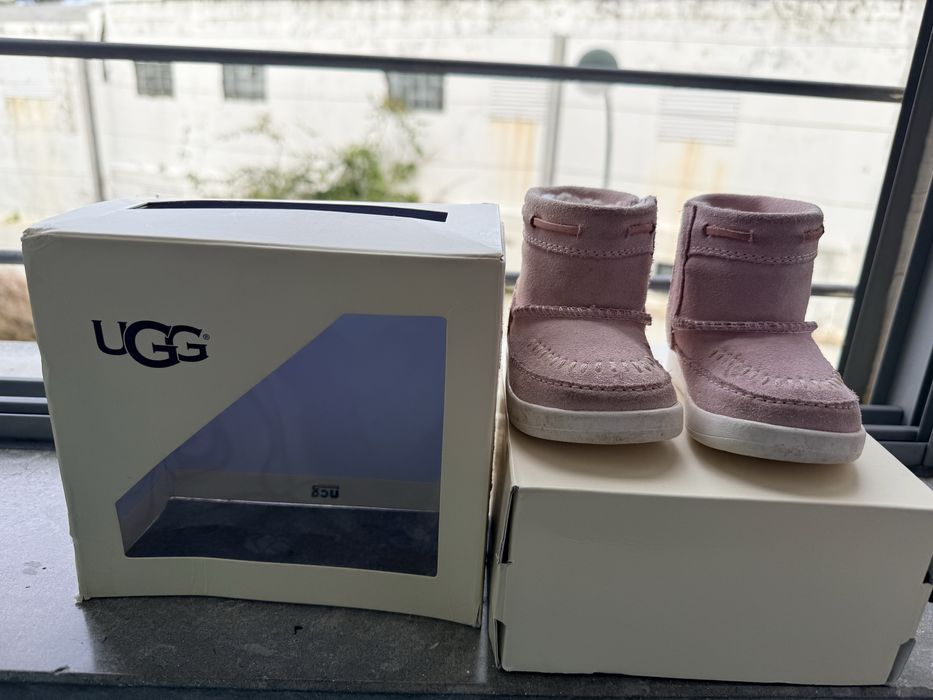 Botas UGG tamanho 18