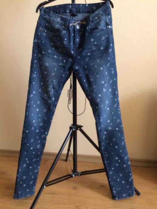 джинсы для девочки