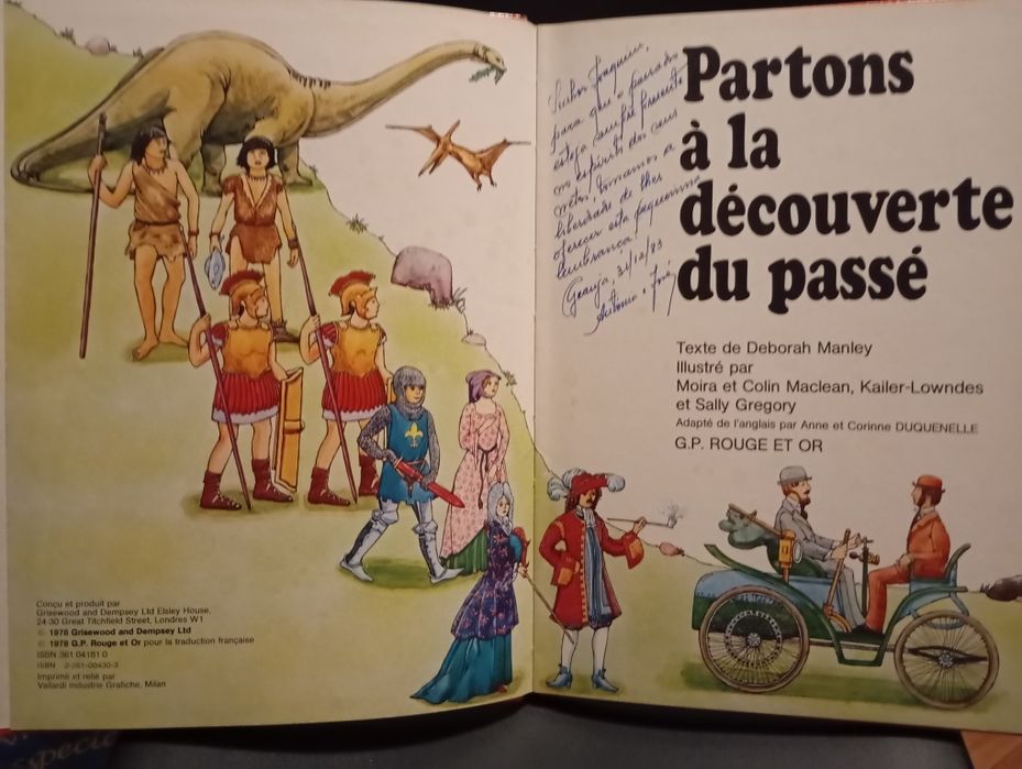 Livro " Partons à la découverte du passé"