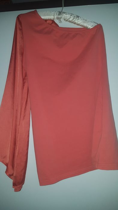 Elegancka bluzka z kwiatem rozm. M