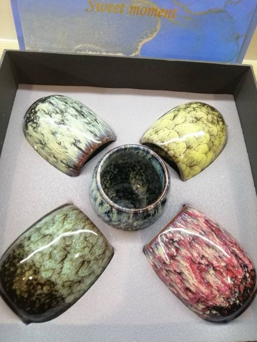 Чашки. Стакани. Чайний набір.