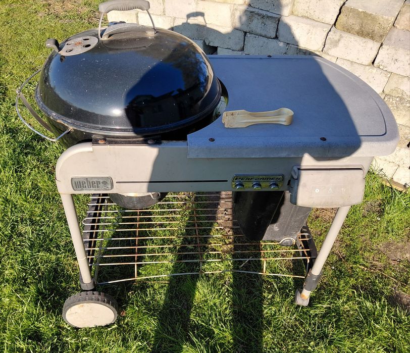Grill węglowy Weber Performance at bo